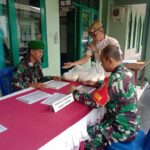 Anggota Kodim 1002/HST Tunaikan Kewajiban Membayar Zakat Fitrah