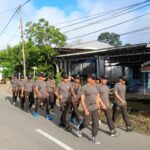 Anggota Kodim 1002/HST Jalan Santai Bina Kebugaran Dan Kesehatan Badan