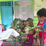 Jalin Sinergi, Satgas Yonif 611/Awang Long Bersama Puskesmas Jita Gelar Posyandu Bagi Masyarakat Distrik Jita