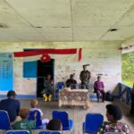 BLT Aman dan Tepat Sasaran, Personel Satgas Yonif 611/Awang Long Pos Kiliarma Melaksanakan Pendampingan Penyaluran BLT di Distrik Agimuga