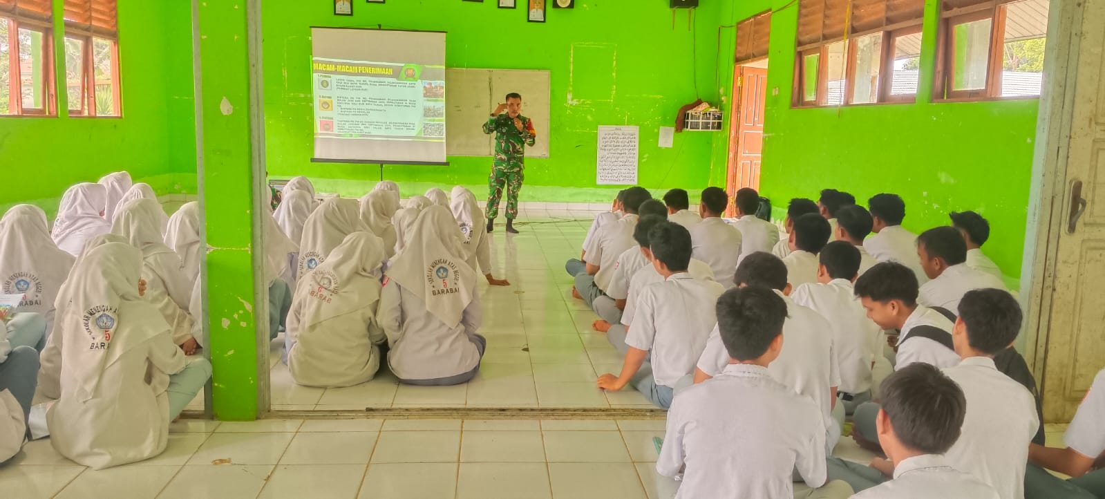 Kodim 1002/HST Gencar Sosialisasi Rekrutmen TNI-AD di Sekolah-Sekolah