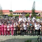 Peringati Hari Buruh Internasional, Polda Kalsel Gelar Bakti Sosial Dan Bakti Kesehatan
