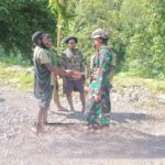 Menyatu Dengan Masyarakat, Satgas Yonif 611/Awang Long, Gelar Komsos Dengan Masyarakat Kimberli