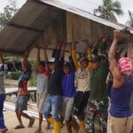 TMMD ke-124 di Haruyan: Sinergi TNI-Warga Rehab Poskamling Tingkatkan Keamanan