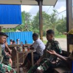 Bangun Komunikasi Harmonis, Satgas Yonif 611/Awang Long Melaksanakan Komsos di Nayaro