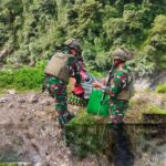 Tingkatkan Kepedulian, Satgas Yonif 611/Awang Long Jalin Silaturahmi Dengan Masyarakat Kimbeli