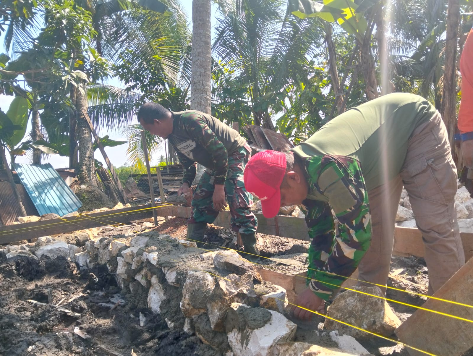 Sehari Dirobah, Rumah Janda di Haruyan Dibangun Kembali oleh Satgas TMMD