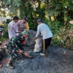 Kebersamaan TNI-Warga Pengambau Hilir Luar Wujudkan Jalan Impian Lewat TMMD