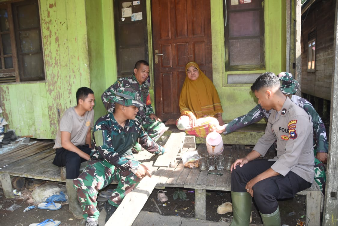 Soliditas TNI-Polri Terjalin Erat di Lokasi TMMD ke-124 HST