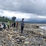 Pastikan Lingkungan Kerja Aman, Satgas Yonif 611/Awang Long Gelar Patroli Gabungan Pastikan Lingkungan Kerja Aman, Satgas Yonif 611/Awang Long Gelar Patroli Gabungan