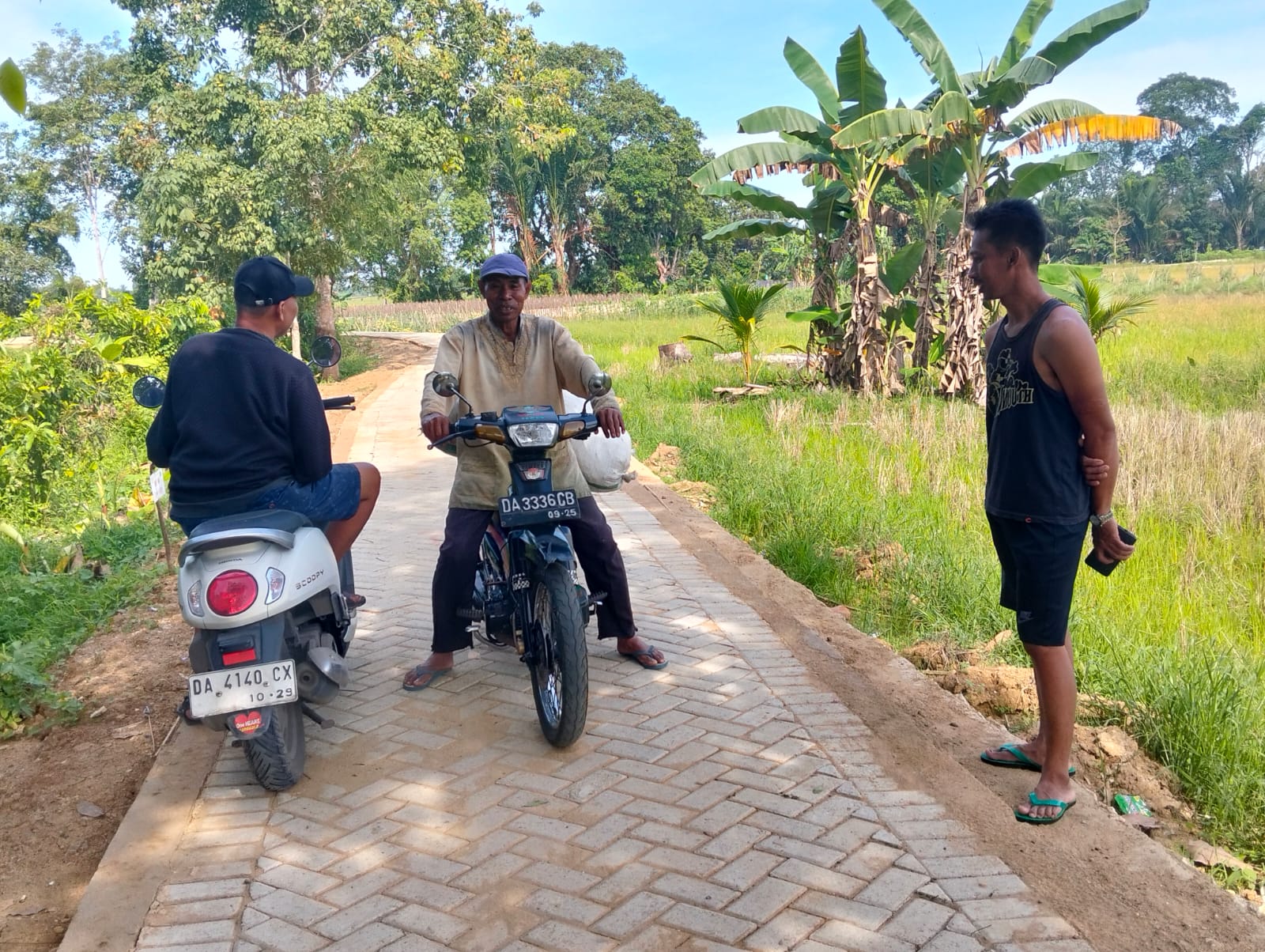 Jalan Sepanjang 1030 Meter Hasil TMMD Kodim 1002/HST Permudah Akses Warga Pengambau Hilir Luar ke Kebun dan Ladang
