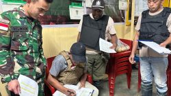 Pastikan Kondisi Baik, Satgas Yonif 611/Awl Cek Inventaris Pos