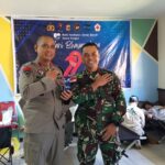 Sambut Hari Bhayangkara, Dansatgas Yonif 611/Awang Long Donorkan Darah