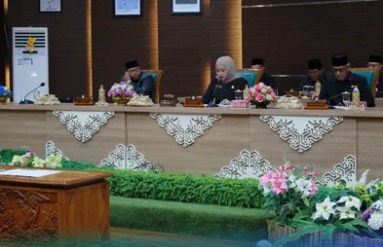 Pemkab Barito Kuala Bersama DPRD Setujui Raperda Pertanggungjawaban APBD 2024