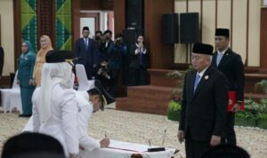 Lantik Wali Kota dan Wakil Wali Kota Banjarbaru, Gubernur Kalsel Menaruh Harapan Jaga Kepercayaan Masyarakat