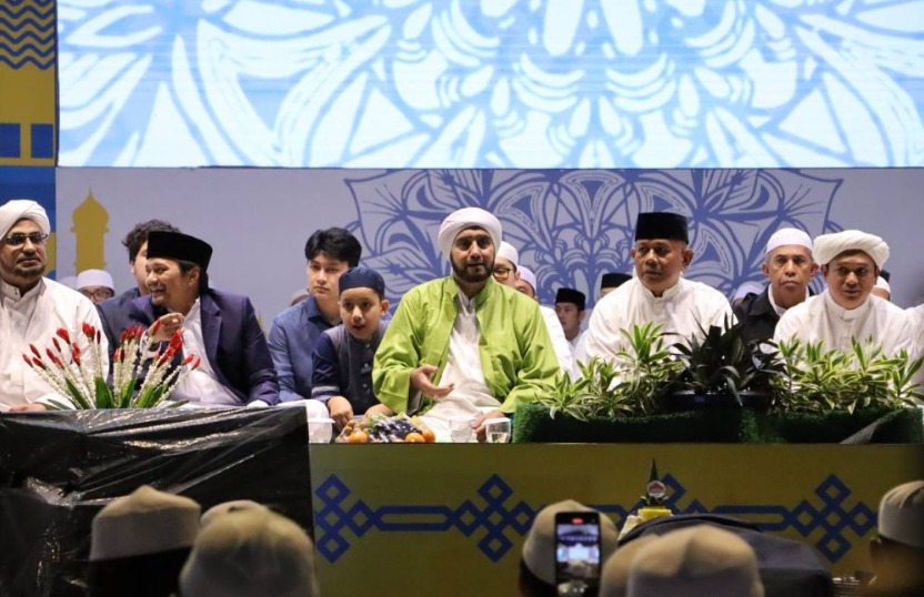Ribuan Masyarakat Padati Masjid Raya Sabilal Muhtadin, Barito Bersholawat