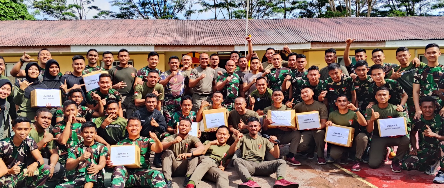 Sambut Hari Bhayangkara, Satgas Yonif 611/Awang Long Bersama Satgas Pam Obyek Amole I Gelar Lomba Gembira