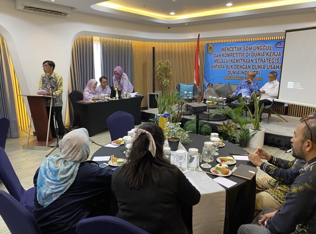 Cetak SDM Unggul, Disnakertrans Kalsel Buka Pertemuan Mitra Dorong Kolaborasi Strategis