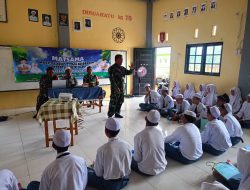 Bentuk Karakter Pelajar, Kapten Inf Rudi Hartono Berikan Materi Kebangsaan di Pemangkih Seberang