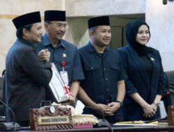 Rapat Paripurna DPRD, Wagub Kalsel Sampaikan Penjelasan Gubernur atas 3 Raperda