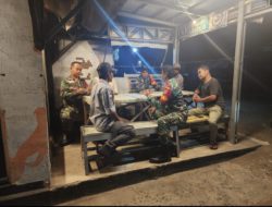 Kolaborasi TNI dan Elemen Masyarakat Perkuat Keamanan Malam di Labuan Amas Utara