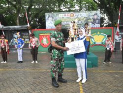 Sinergi TNI dan Pelajar Warnai Penutupan Lomba PBB HUT ke-80 TNI di Makodim 1002/HST
