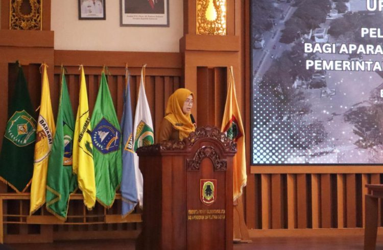 Pelatihan public speaking