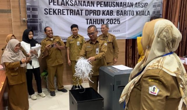 Sekretariat DPRD Batola Musnahkan 455 Arsip Lama, Wujud Reformasi Birokrasi