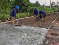 Kolaborasi Pemda dan Swasta, Jalan Poros di Kecamatan Air Sugihan Dibangun