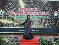 DWP Barito Kuala Gelar Lomba Fashion Show Sasirangan dan Kreativitas Tas Purun
