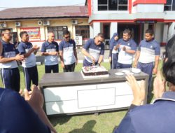 Polres Labuhanbatu Rayakan Ulang Tahun Personel, Wujud Kebersamaan dan Soliditas