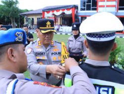 Kapolres Labuhanbatu Pimpin Apel Gelar Pasukan Operasi Lilin Toba 2025, Tingkatkan Kesiapsiagaan Pengamanan Natal dan Tahun Baru