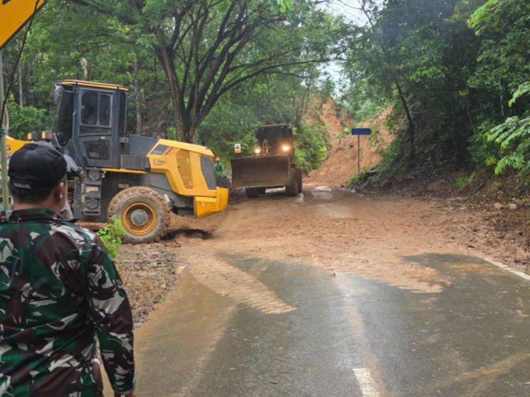 Antisipasi Banjir dan Longsor, PUPR Kalsel Siagakan Personel dan Alat Berat