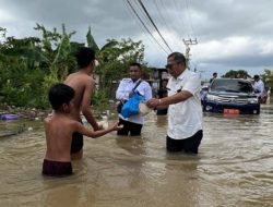 Dislutkan Kalsel Salurkan Bantuan di Teluk Selong, Ringankan Beban Warga Tertimpa Banjir