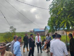 Babinsa Koramil 1002-08/Labuan Amas Utara Dampingi Bupati HST Tinjau Lokasi Banjir