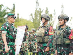 Pastikan Kesiapan Prajurit, Danrem 101/Ant Dampingi Kasdam XXII/TB Cek Kesiapsiagaan Prajurit Yonif 621/Mtg