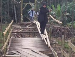 Jembatan Wisata Rusak Diterjang Banjir, Dinas PUPRPerkim Balangan Upayakan Perbaikan