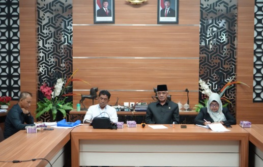 Temuan ikan mati masal di Sungai Barito