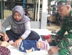 Wujud Kepedulian TNI, Babinsa Haruyan Aktif Dukung Pelayanan Kesehatan Balita dan Ibu Hamil