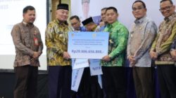 Gubernur H. Muhidin Pimpin RUPS