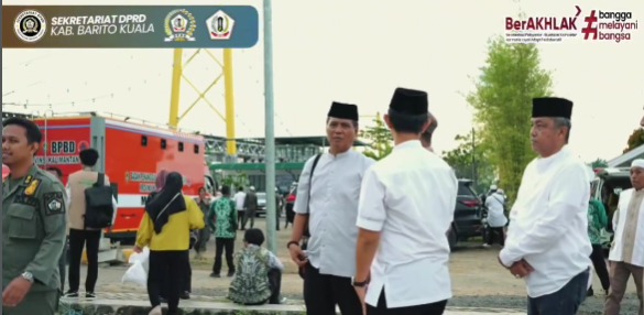 Wisata Bawah Jembatan Barito