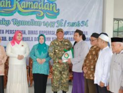 Wujud Kepedulian, Pemkab Batola Salurkan 2.614 Paket Sembako