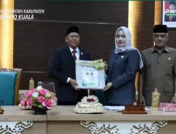 Ketua DPRD Barito Kuala Ayu Dyan Pimpin Rapat Paripurna LKPJ Tahun 2025 Dalam Suasana Semangat Idulfitri