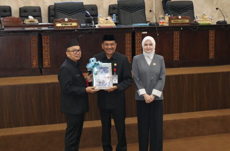 Pemprov Kalsel Sampaikan LKPJ 2025