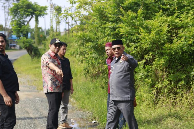 Bupati Kotabaru Cek Jalan Rusak