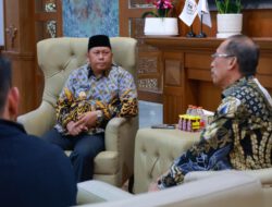 Bupati Barito Kuala Terima Audiensi PLN Kalsel Bahas Pembangunan Listrik Desa