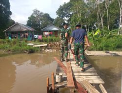TNI dan Warga Kompak, Pembangunan Jembatan Garuda di Desa Paya Dikebut