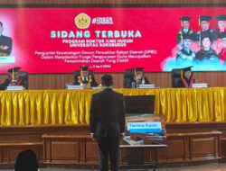 Darlian Pone Raih Gelar Doktor Ilmu Hukum Universitas Borobudur dengan Predikat Cumlaude