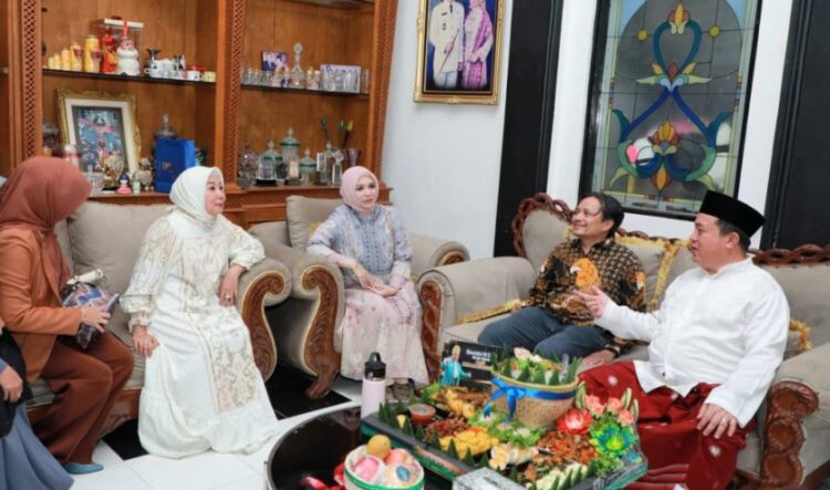 Wakil Gubernur Kalsel Hadiri Halalbihalal Anggota DPRD Kalsel