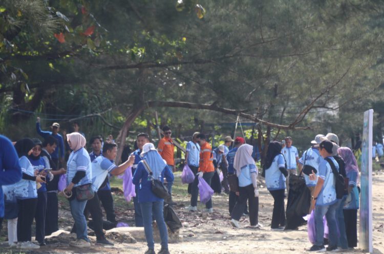 Dislautkan Kalsel Ajak Generasi Muda Jaga Kebersihan Pesisir